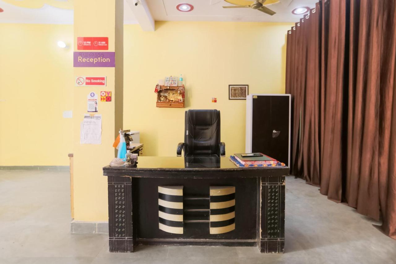 Spot On Main View Guest House Near Leisure Valley Park Gurgaon Luaran gambar