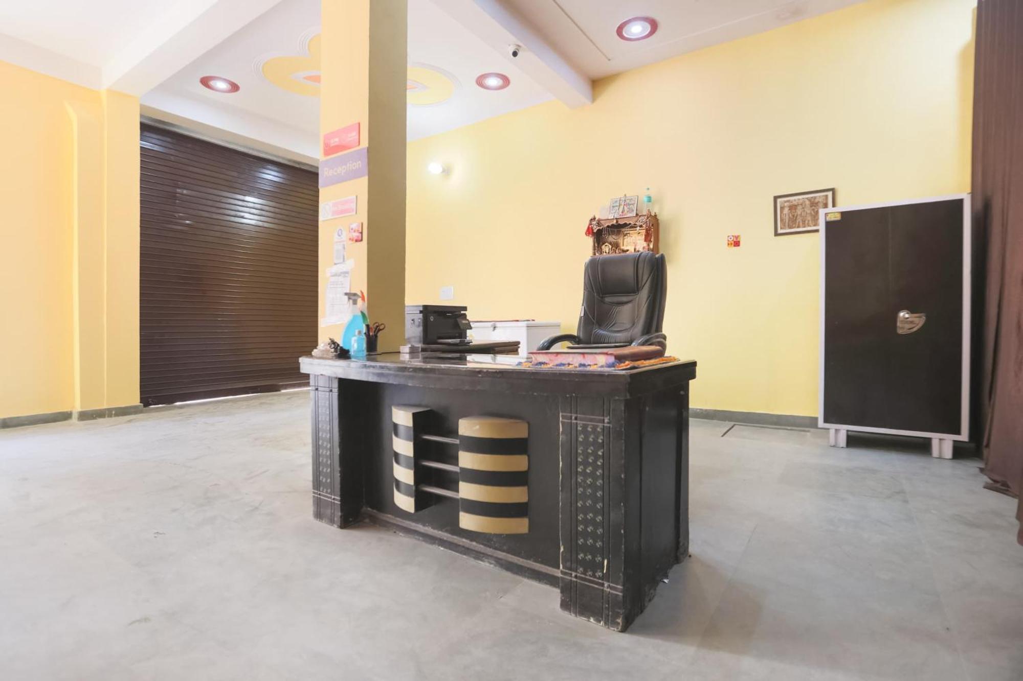 Spot On Main View Guest House Near Leisure Valley Park Gurgaon Luaran gambar